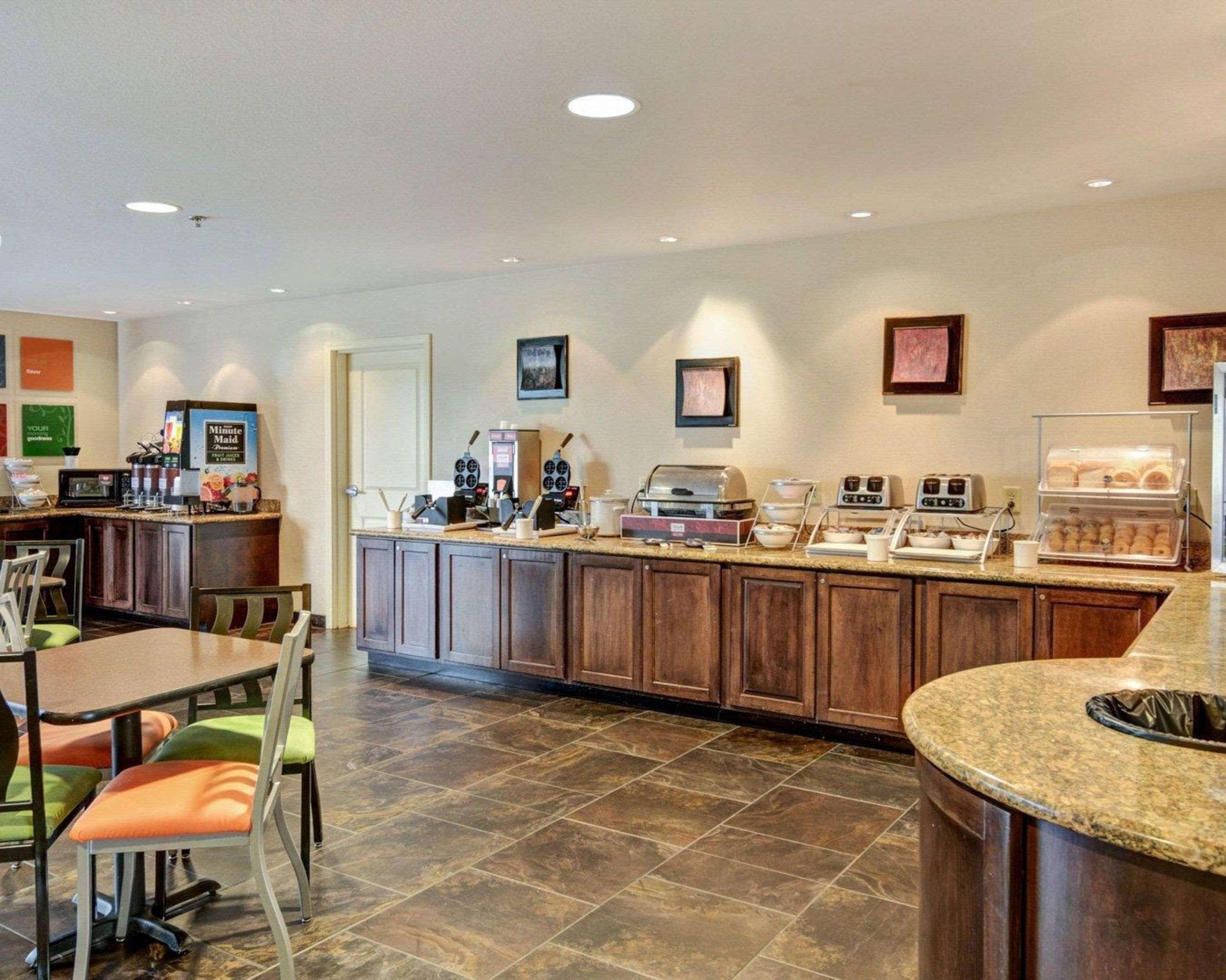 Comfort Suites Near Hot Springs Park Exteriör bild
